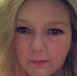 Meet your Posher, Lois